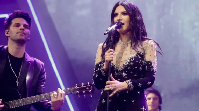 Laura Pausini ouvre sa tournée française à Nice