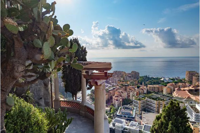 Vue panoramique Monaco depuis Jardin Exotique