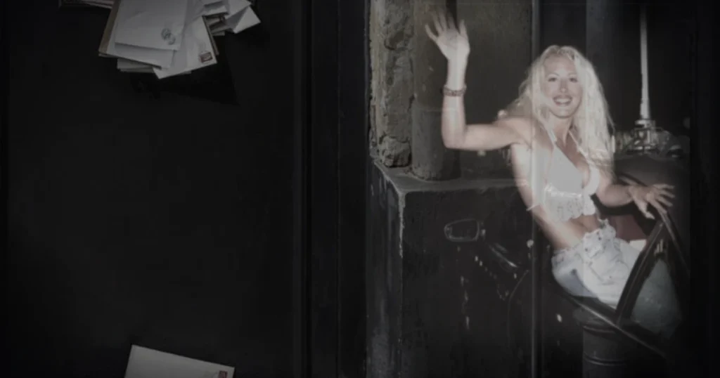 Montage La photo que Loana voulait que l'on retienne d'elle