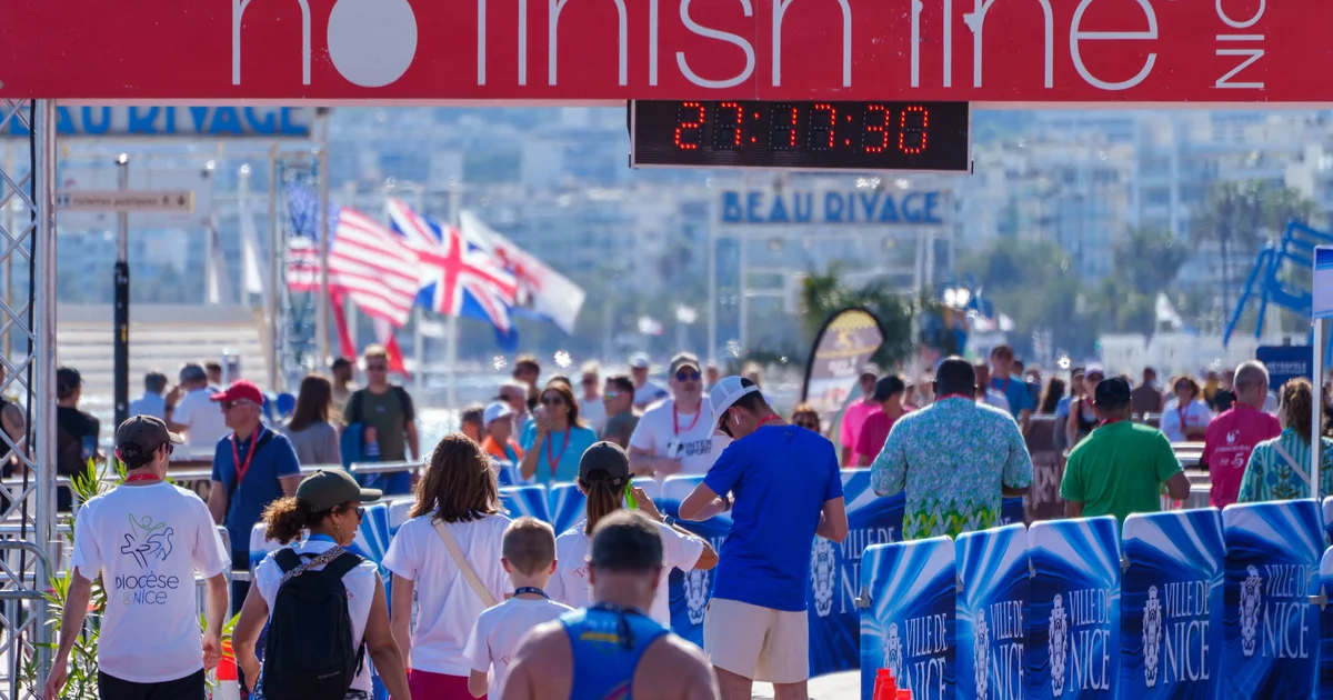 Arche et chrono No Finish Line Nice