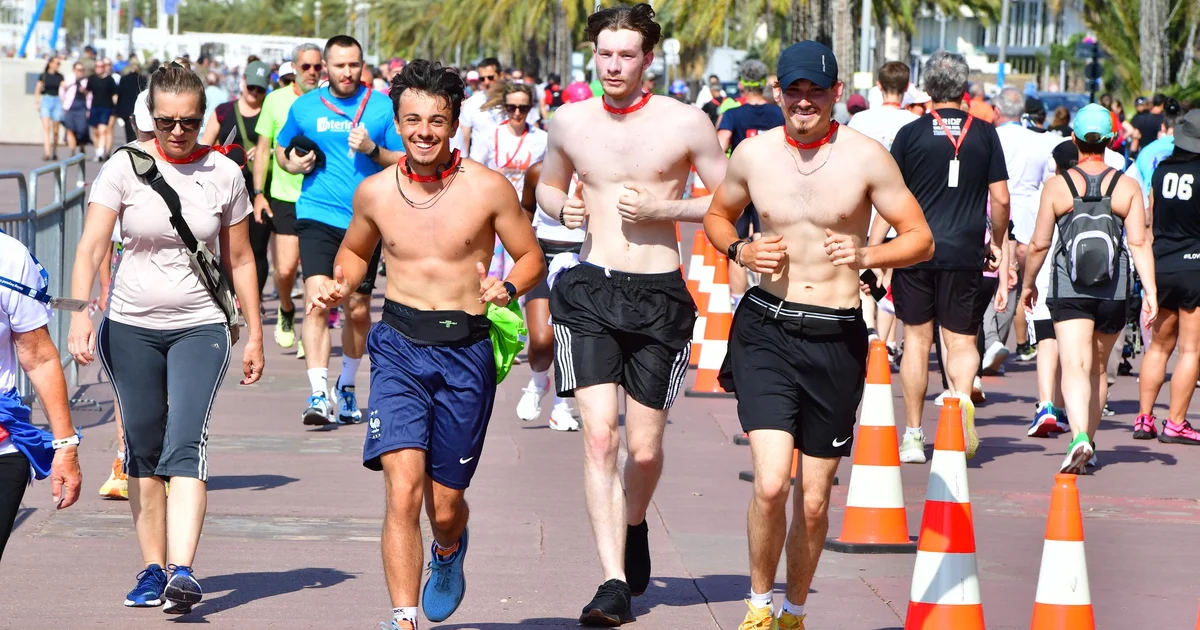 Coureurs No Finish Line Nice Quai des États-Unis