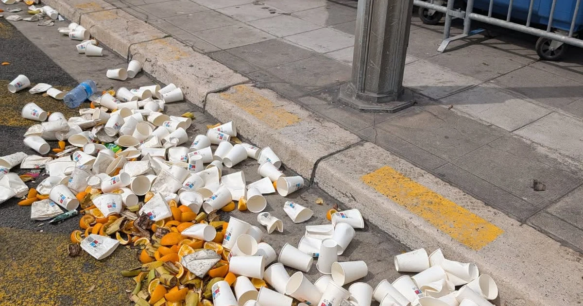 Déchets plastique semi-marathon Nice 2026 - vue rapprochée