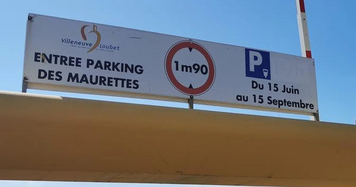 Parking des Maurettes Villeneuve-Loubet stationnement gratuit