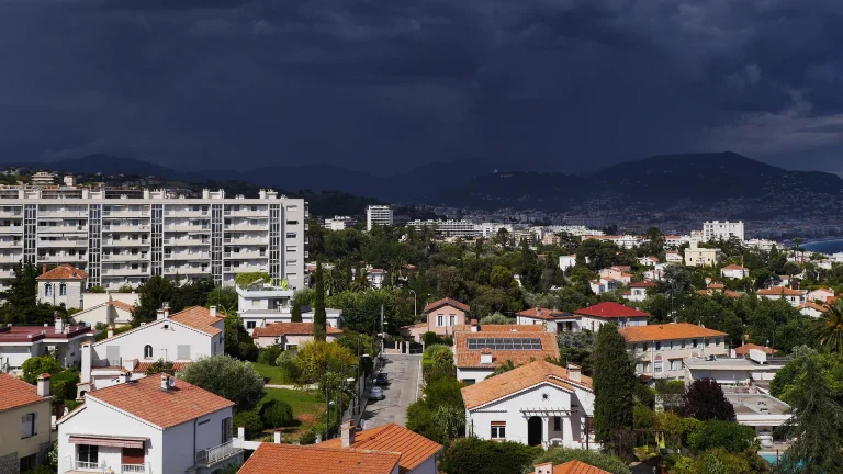 Vigilance jaune orages dans les Alpes-Maritimes ce mardi 28 avril de 15h à 20h
