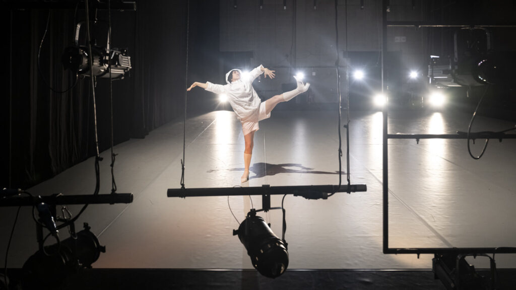 À Grasse, ce solo de danse dégomme les canons de beauté
