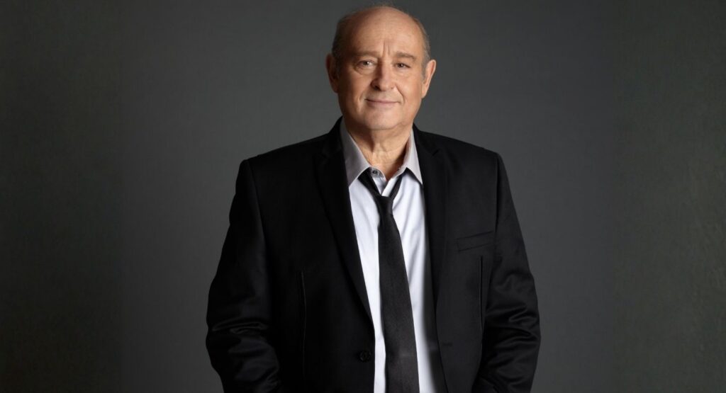 À Antibes, Michel Jonasz revient en duo piano-voix avec d’Angelo pour 2h30 de carrière