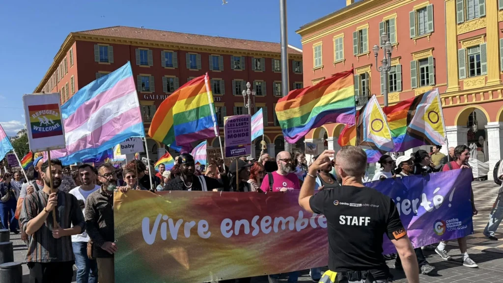 Nice : 250 personnes défilent contre les LGBT-phobies