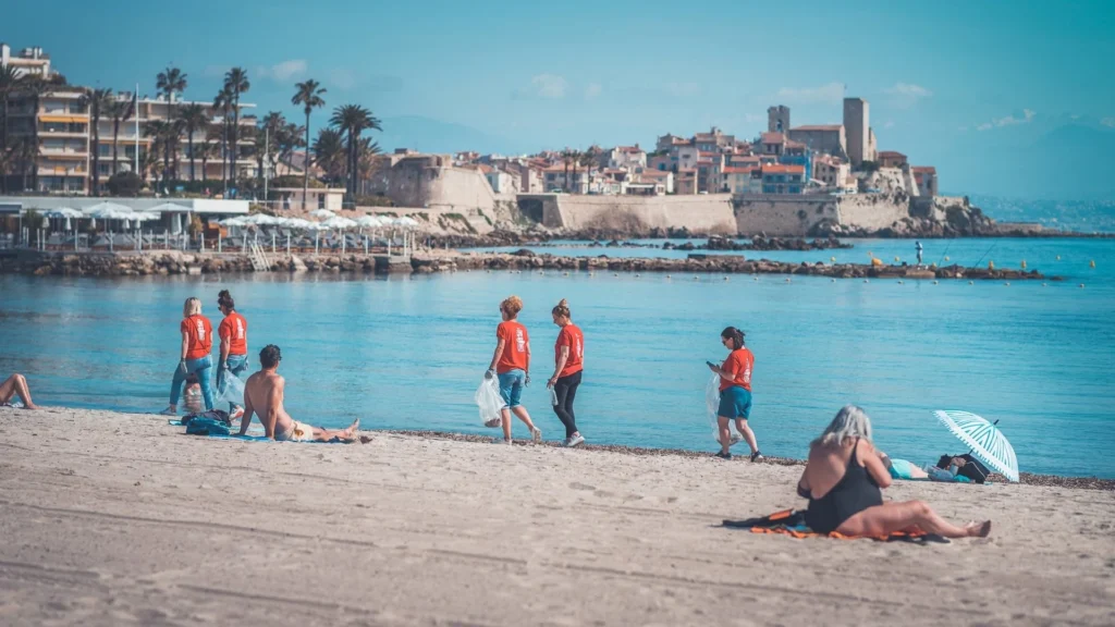 Antibes : 8e nettoyage citoyen ce jeudi sur les plages Salis et Ponteil