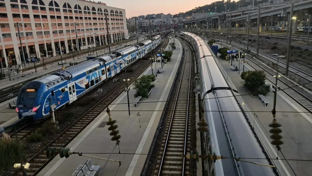Qu’est-il en TRAIN de se passer cette semaine ? Double galère annoncée en gare de Nice-Ville