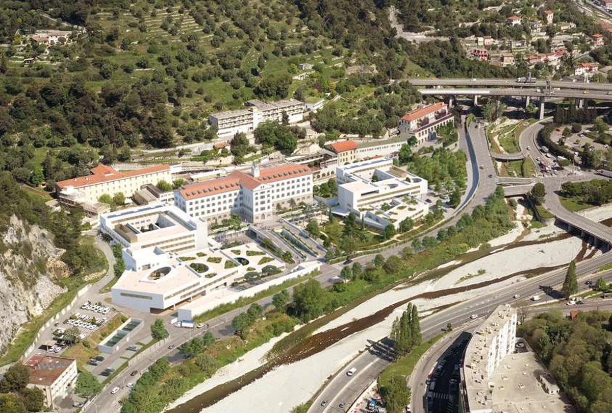 Vue aérienne du projet de reconstruction de l'hôpital Sainte-Marie à Nice