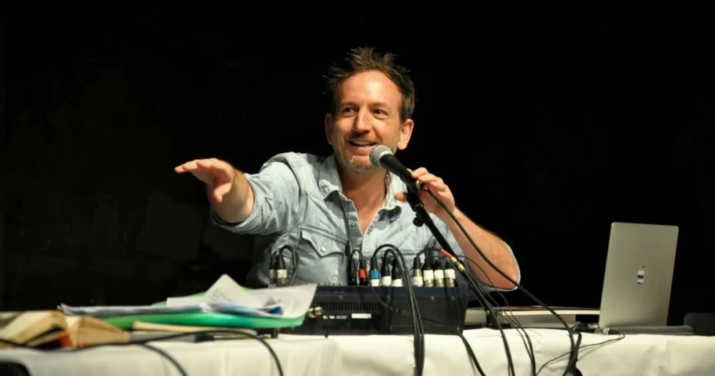 Une fausse émission de radio vire au pugilat à La Trinité