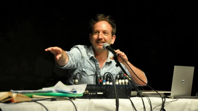 Une fausse émission de radio vire au pugilat à La Trinité
