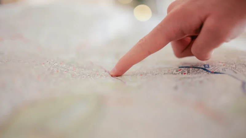 Côte d&rsquo;Azur : qui décide du nom de votre rue ? (Ce n’est pas le maire)