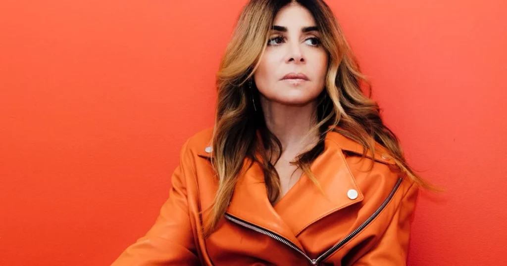 Ça, c’est le Sud : Julie Zenatti chante à Villeneuve-Loubet