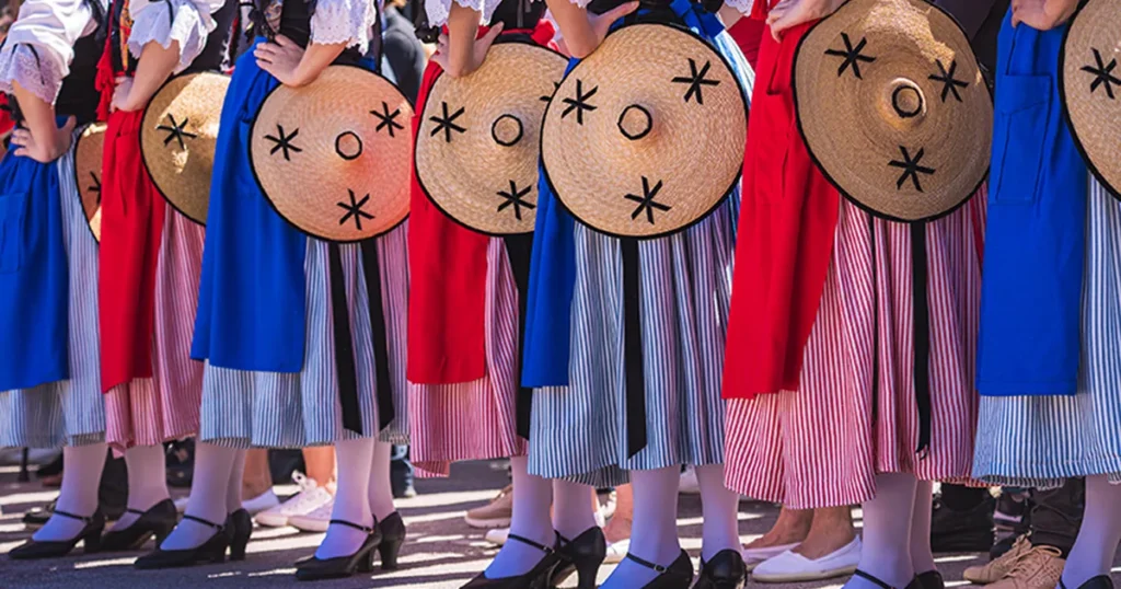 Nice la Belle : 70 ans de folklore en photos