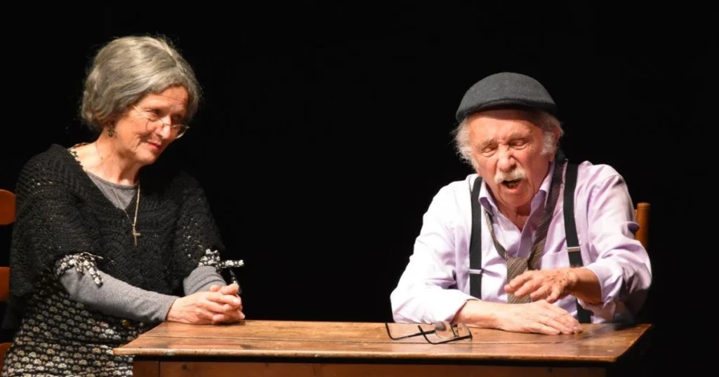 Titoun e Vitourina théâtre niçois dans un théâtre niçois