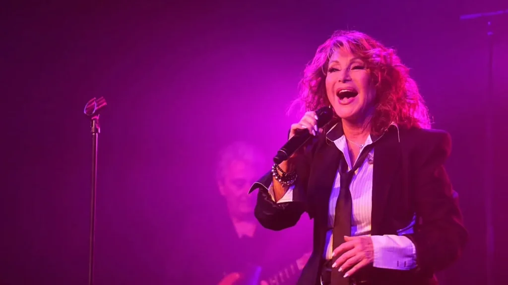 Samedi, un tube de Julie Pietri toutes les heures