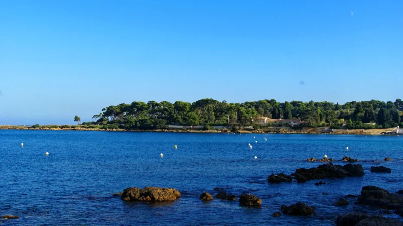 Un adolescent de 17 ans tué chez lui au Cap d&rsquo;Antibes, le deuxième dans le 06 en seize jours