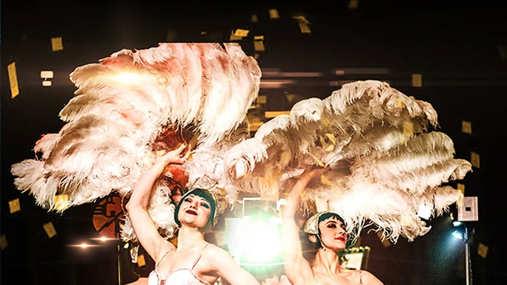 Réveillon à Nice : 50 euros le cabaret, la coupe est comprise