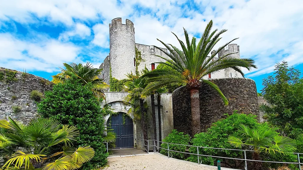 Cette forteresse médiévale est privée… mais elle s’ouvre 3 samedis cet automne