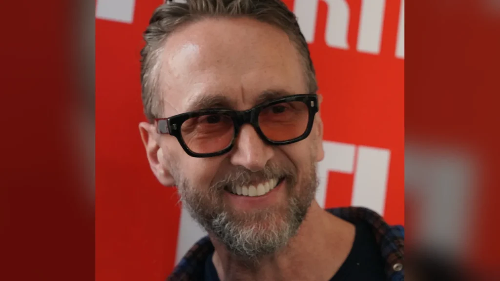 Philippe Caverivière quitte la télé et vient rire de tout à Cannes