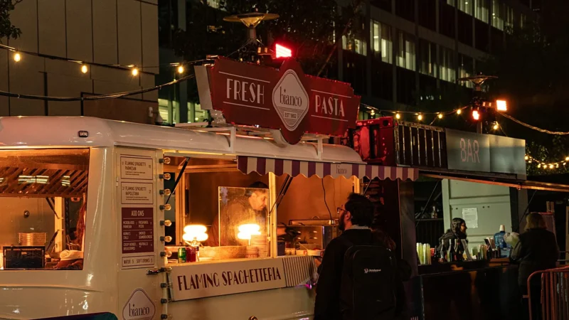 Cannes : food-trucks, taureau mécanique et deux concerts gratuits
