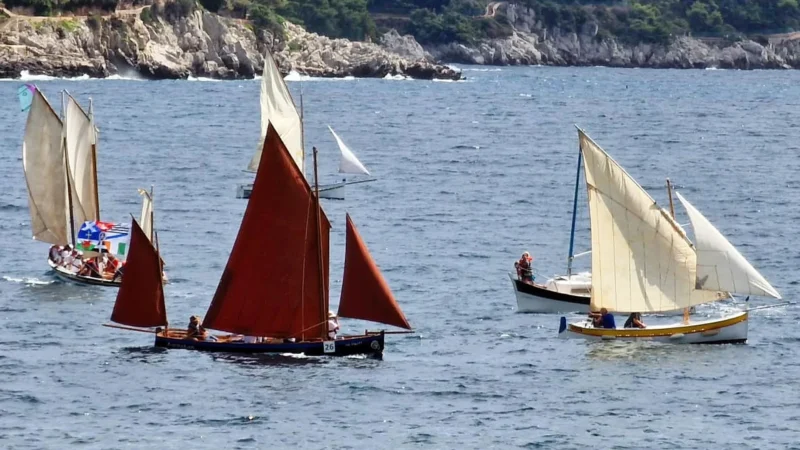Jeudi, les Voiles Maralpines débarquent sur la plage de Saint-Jean-Cap-Ferrat