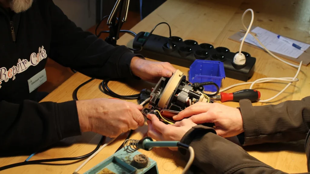 Tourrette-Levens : le Repair Café répare vos objets samedi 10 octobre